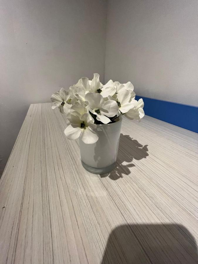 Indulge Hockley Hotel - With Free Front Parking - 10 Min Drive To Birmingham City Centre Bull Ring, Grand Central, Tesco Superstore, Primark & Commonwealth Games Buitenkant foto