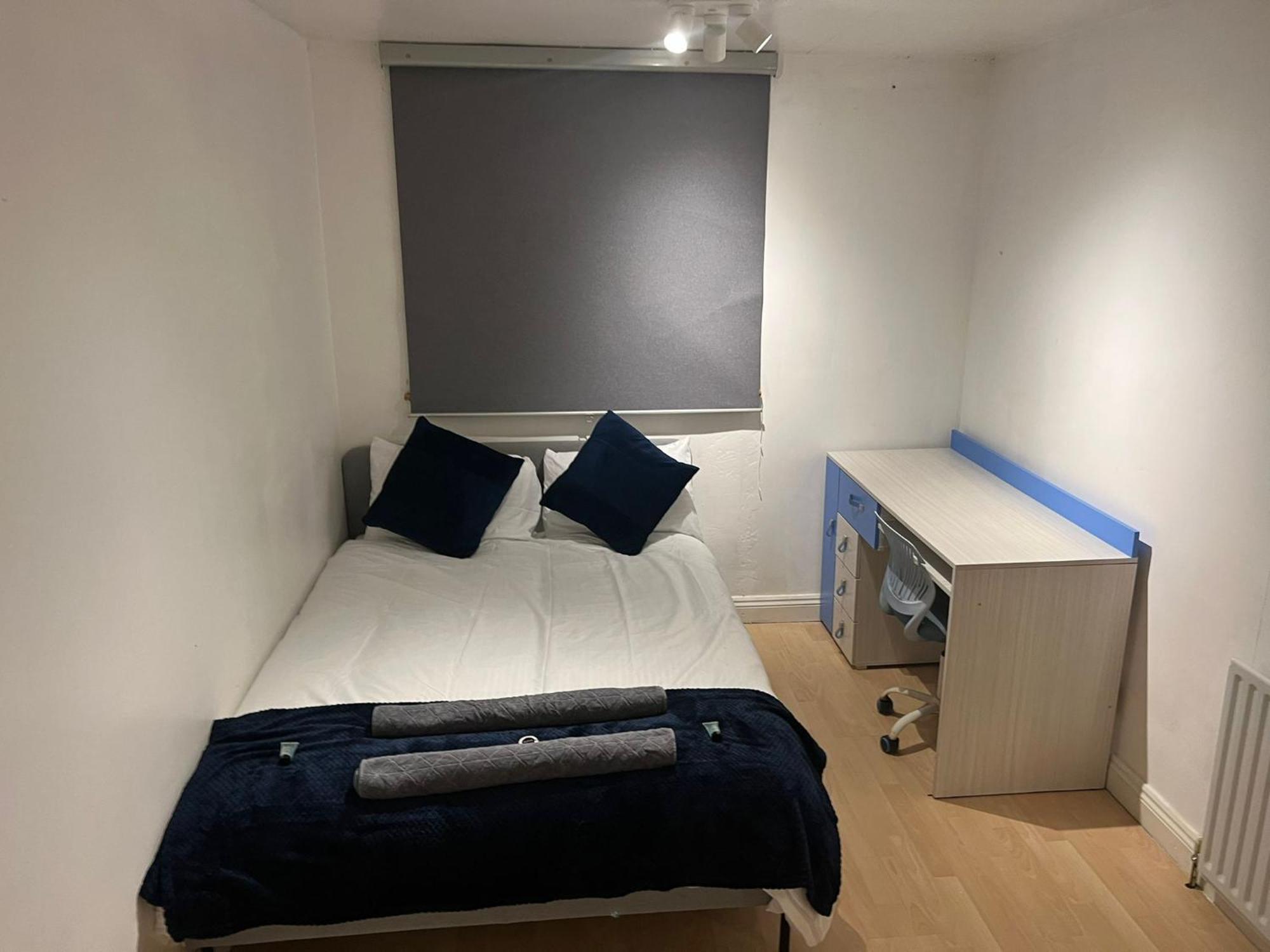 Indulge Hockley Hotel - With Free Front Parking - 10 Min Drive To Birmingham City Centre Bull Ring, Grand Central, Tesco Superstore, Primark & Commonwealth Games Buitenkant foto